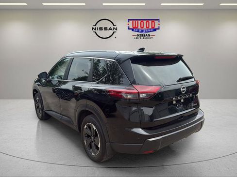 Used 2024 Nissan Rogue SV w/ SV Premium Package AWD/4WD image 5