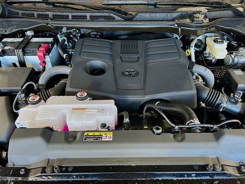 New 2026 Toyota Tundra SR5 AWD/4WD image 8