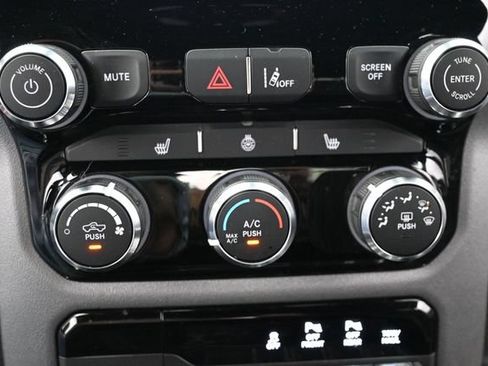 Used 2025 RAM 1500 Big Horn AWD/4WD image 21