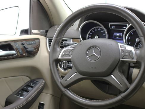 Used 2016 Mercedes-Benz GL 450 4MATIC w/ Premium I Package image 55
