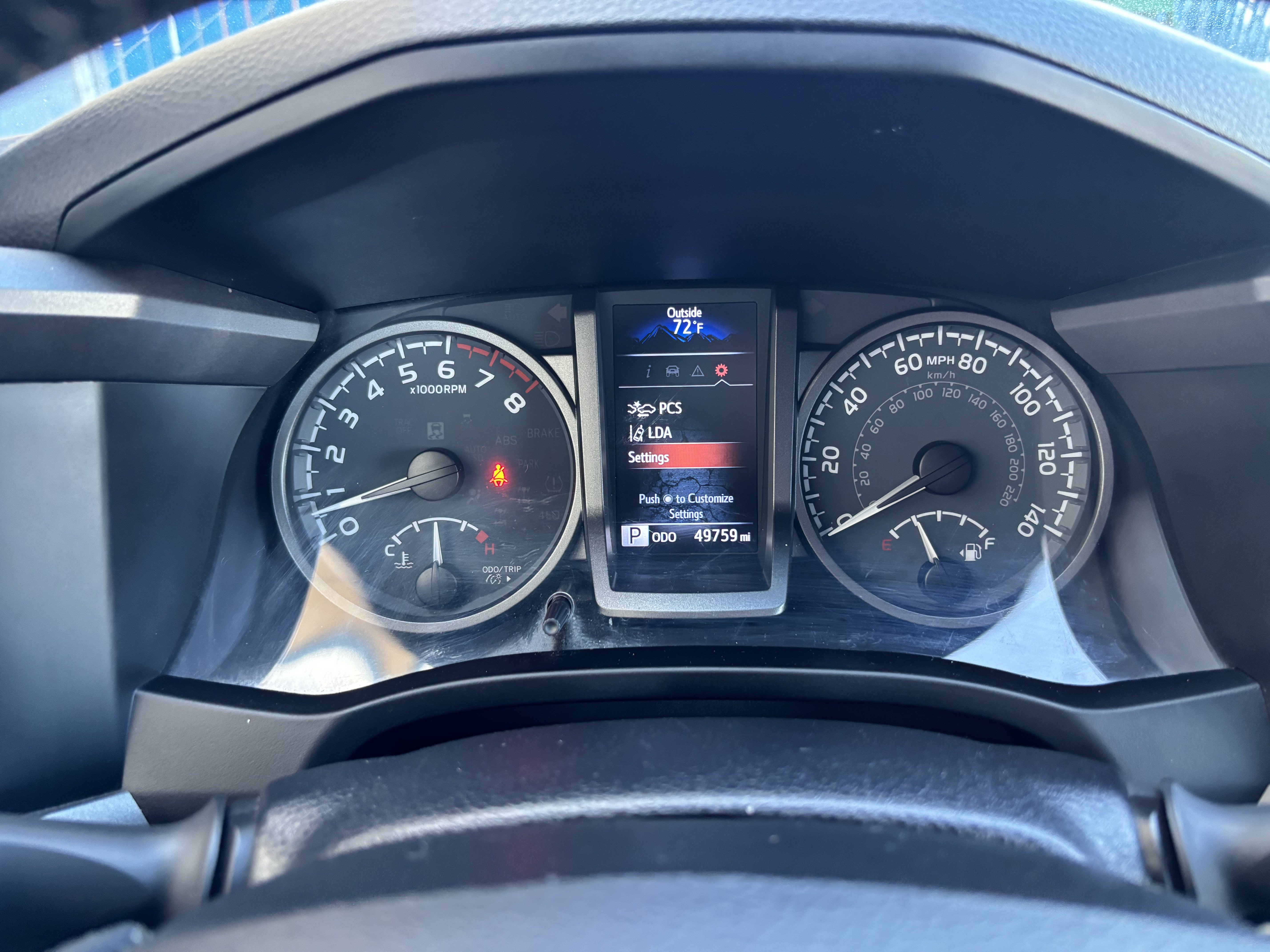 Used 2021 Toyota Tacoma TRD Off-Road w/ Technology Package AWD/4WD image 17