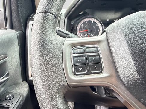 Used 2024 RAM 1500 Classic SLT AWD/4WD image 14