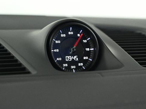 Used 2022 Porsche Cayenne Turbo AWD/4WD image 23