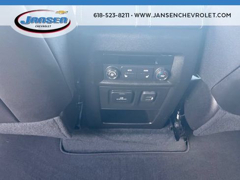 Certified 2023 Chevrolet Traverse Premier FWD image 20