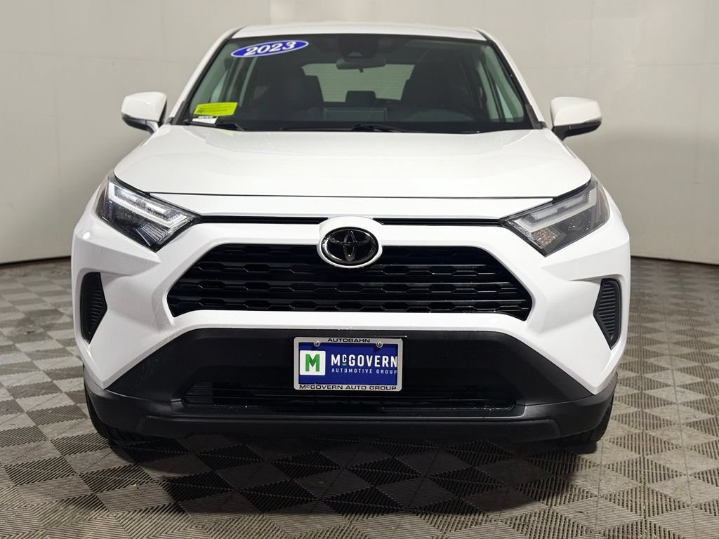 Used 2023 Toyota RAV4 LE AWD/4WD image 9