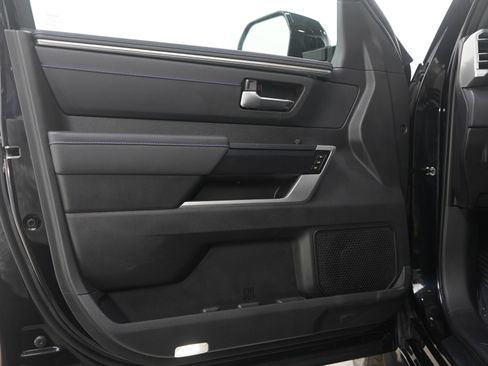 Used 2025 Toyota Sequoia Platinum image 20