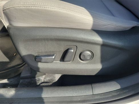 Used 2018 Hyundai Tucson SEL image 19