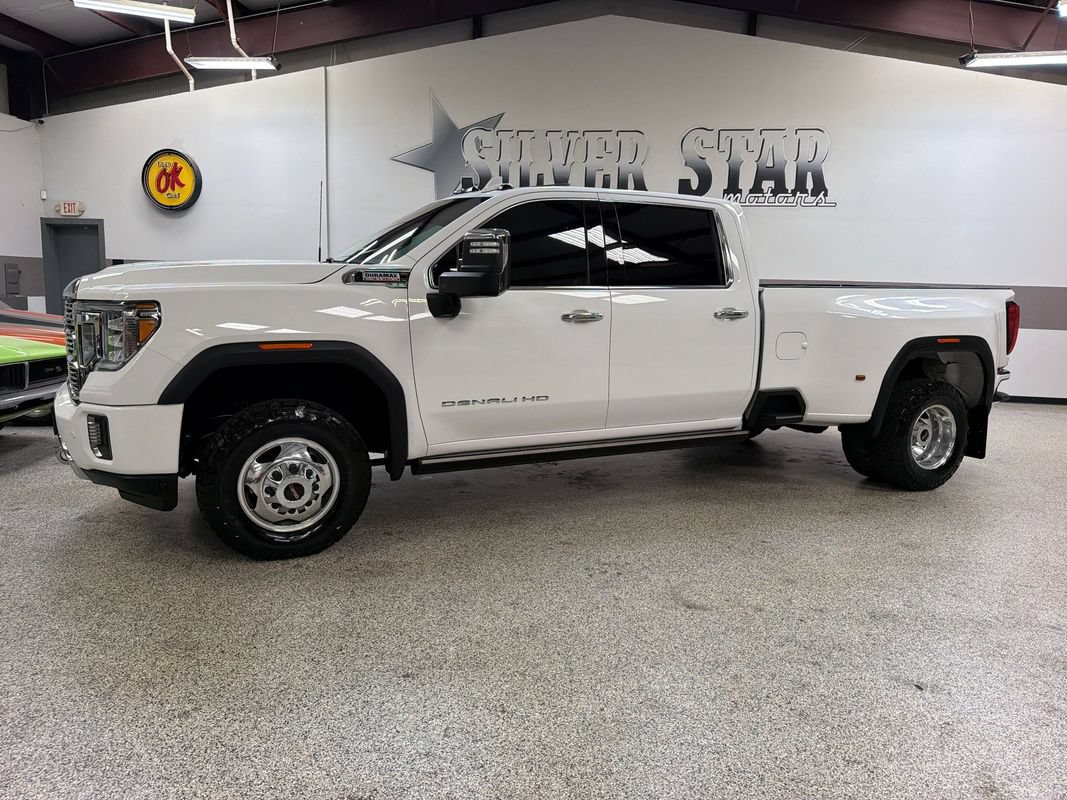 Used 2023 GMC Sierra 3500 Denali AWD/4WD image 2