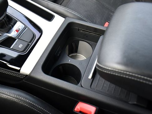 Used 2021 Audi SQ5 Prestige w/ Prestige Package image 34