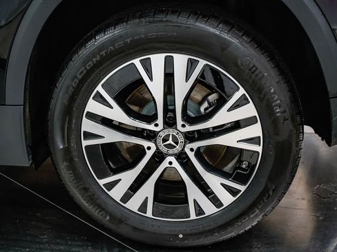 Used 2025 Mercedes-Benz GLA 250 image 10