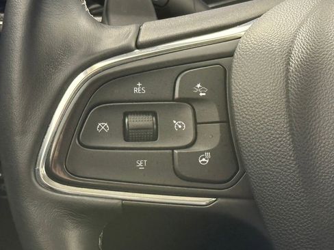 Used 2023 Buick Envision Essence FWD image 28