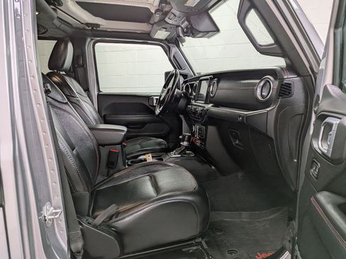 Used 2020 Jeep Gladiator Rubicon AWD/4WD image 34