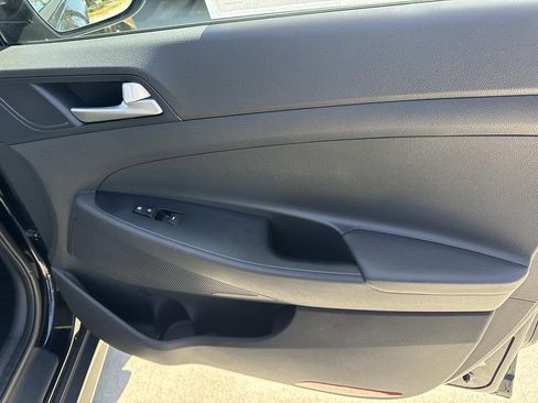 Used 2020 Hyundai Tucson Value FWD image 23