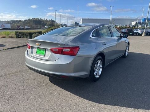 Used 2024 Chevrolet Malibu LT image 5