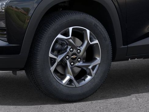 New 2026 Chevrolet Trax LT w/ LT Convenience Package FWD image 11