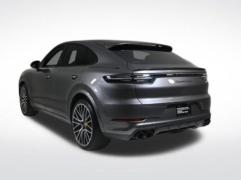 Used 2022 Porsche Cayenne Turbo AWD/4WD image 3