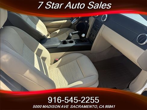 Used 2005 Ford Mustang GT Premium image 8