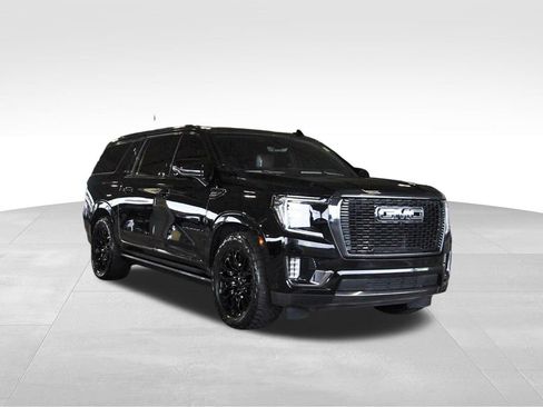 Used 2024 GMC Yukon XL Denali Ultimate AWD/4WD image 1