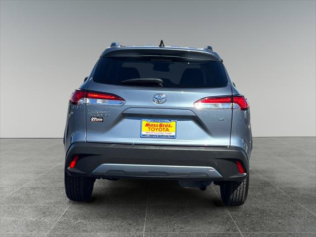 Certified 2025 Toyota Corolla Cross LE FWD image 4