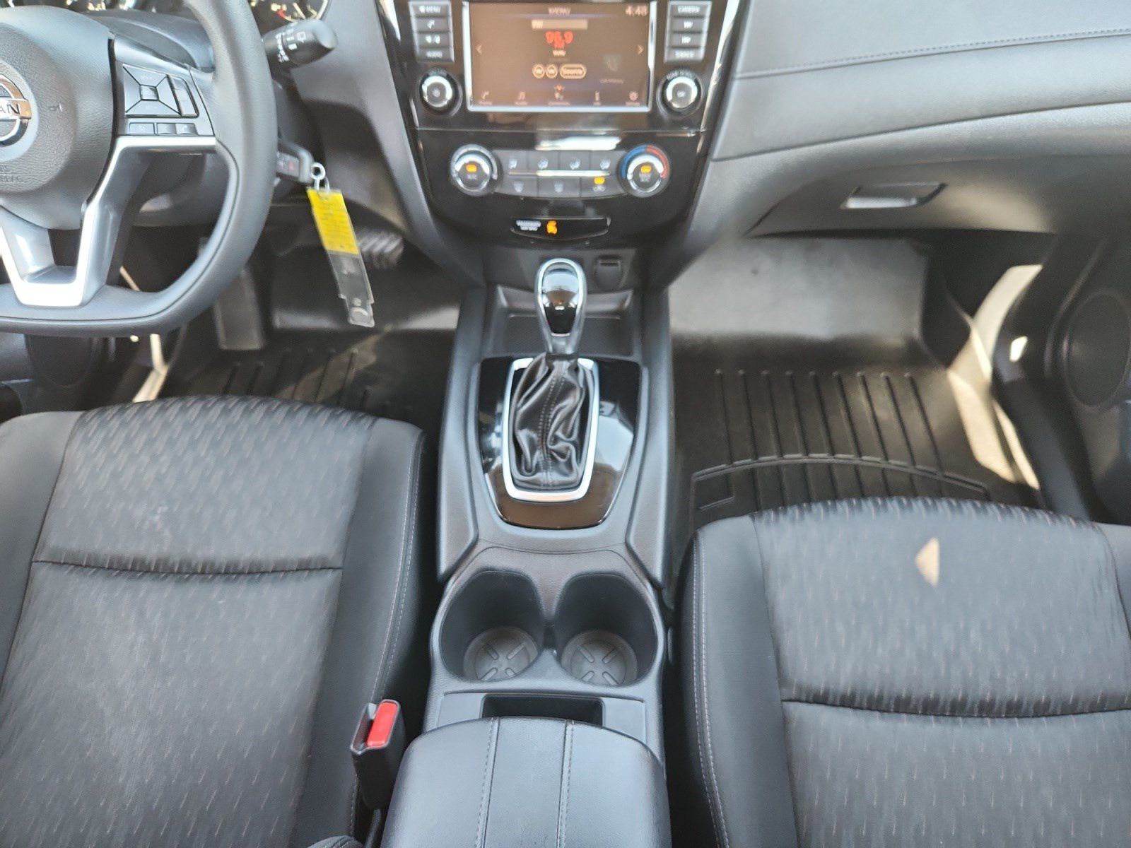 Used 2018 Nissan Rogue S AWD/4WD image 12