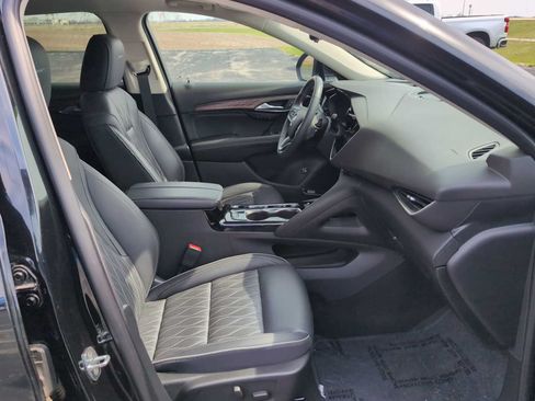 Used 2023 Buick Envision Avenir AWD/4WD image 30