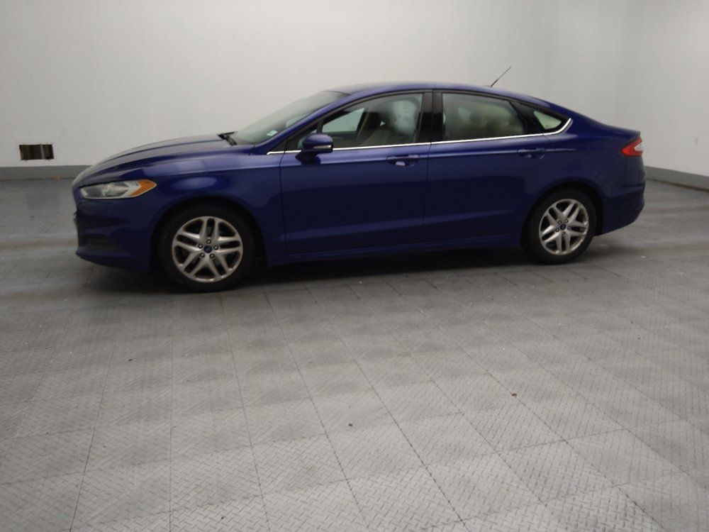 Used 2015 Ford Fusion SE FWD image 2