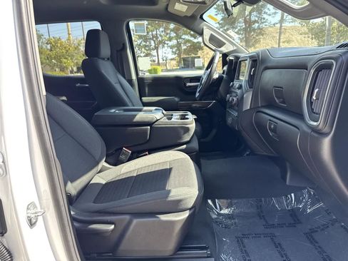 Used 2022 Chevrolet Silverado 1500 RST w/ Redline Edition image 38