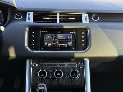 Used 2016 Land Rover Range Rover Sport HSE image 17