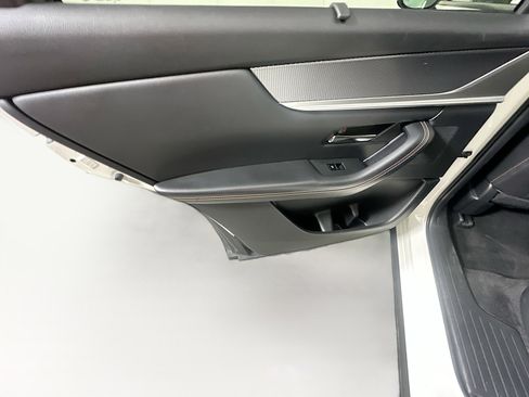 Used 2025 MAZDA CX-90 3.3 Turbo w/ Preferred Package AWD/4WD image 23