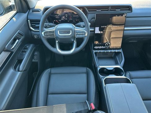 New 2026 GMC Terrain Denali w/ LPO, Floor Liner Package image 24