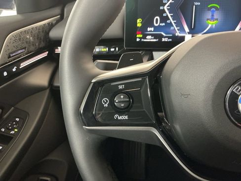 Certified 2025 BMW 530i w/ Premium Package image 16