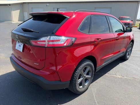 Used 2024 Ford Edge SEL w/ Sport Appearance Package AWD/4WD image 5