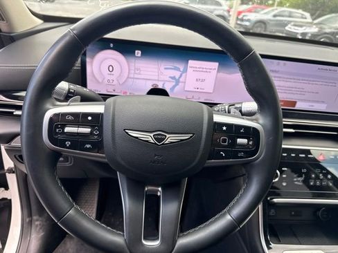 Used 2025 Genesis GV80 2.5T Standard AWD/4WD image 9