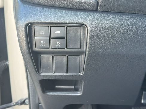 Used 2018 Honda CR-V Touring image 21