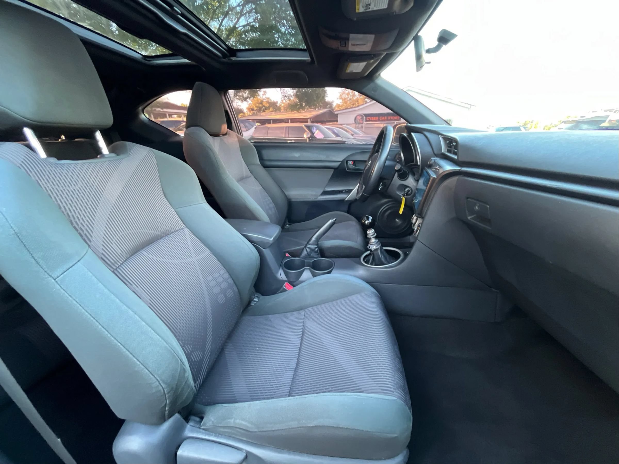 Used 2012 Scion tC FWD image 22