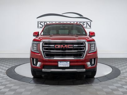 Used 2022 GMC Yukon SLT w/ SLT Premium Package