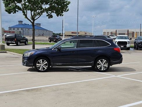 Used 2018 Subaru Outback 3.6R Limited image 9