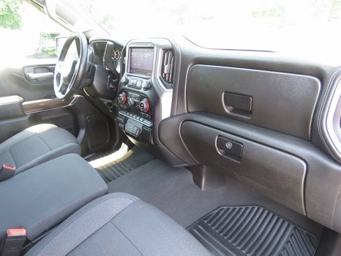 Used 2021 Chevrolet Silverado 1500 RST image 13