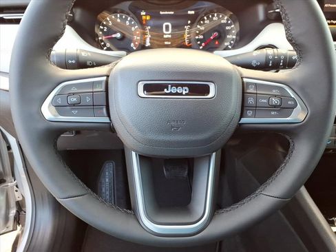 New 2026 Jeep Compass Limited image 20