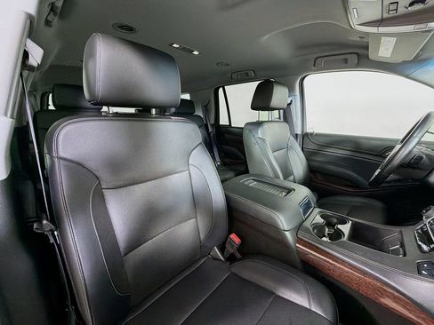 Used 2017 GMC Yukon SLT AWD/4WD image 26