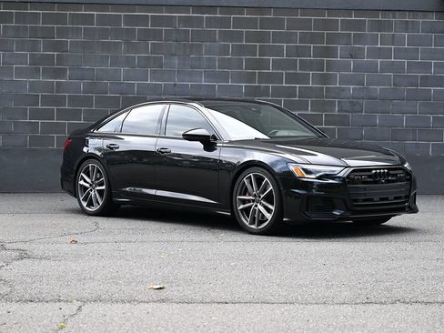 Used 2021 Audi S6 Premium Plus w/ S Sport Package AWD/4WD image 2