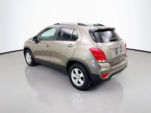Used 2021 Chevrolet Trax LT w/ Driver Confidence Package FWD image 5