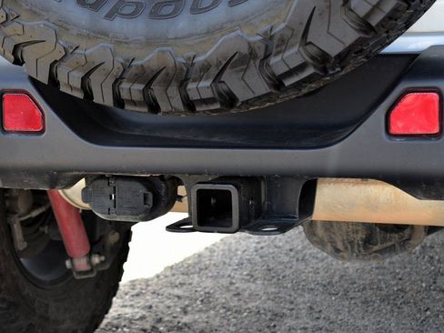 Used 2025 Jeep Wrangler Rubicon image 12