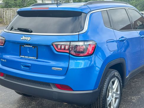 Used 2023 Jeep Compass Latitude w/ Convenience Group AWD/4WD image 20