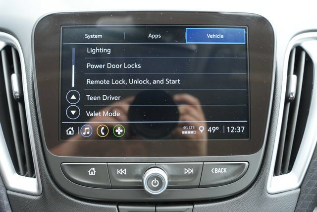 Used 2025 Chevrolet Malibu LS w/ Driver Confidence Package FWD image 23
