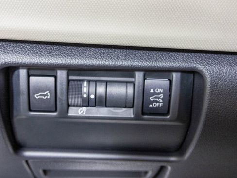 Used 2026 Subaru Forester Premium AWD/4WD image 33