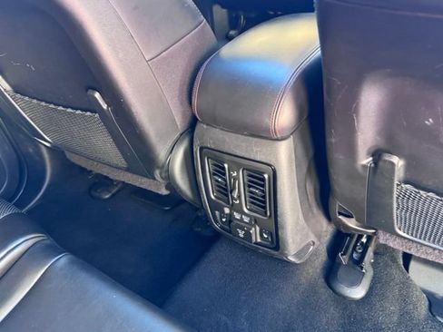 Used 2024 Dodge Durango R/T AWD/4WD image 17