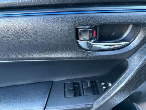 Used 2018 Toyota Corolla XSE w/ Carpet Mat Package (TMS) image 10