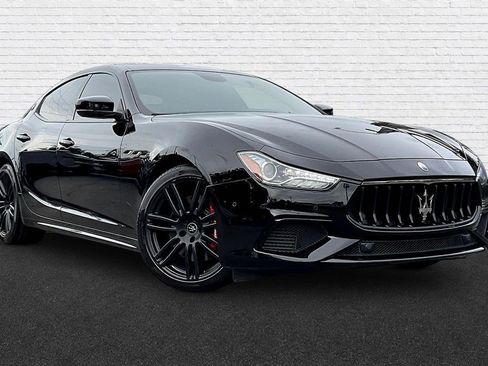 Used 2021 Maserati Ghibli RWD image 3