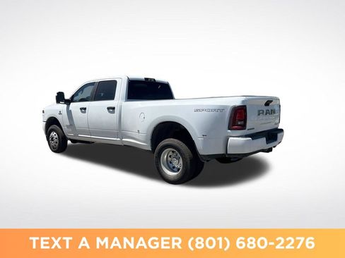 New 2026 RAM 3500 Big Horn AWD/4WD image 3